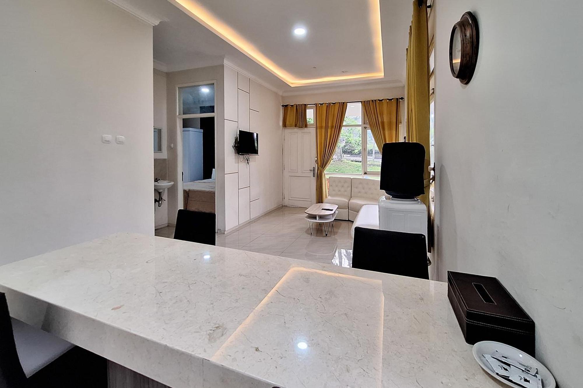 Reddoorz Resort At Tridaya Cisarua Puncak Bagian luar foto