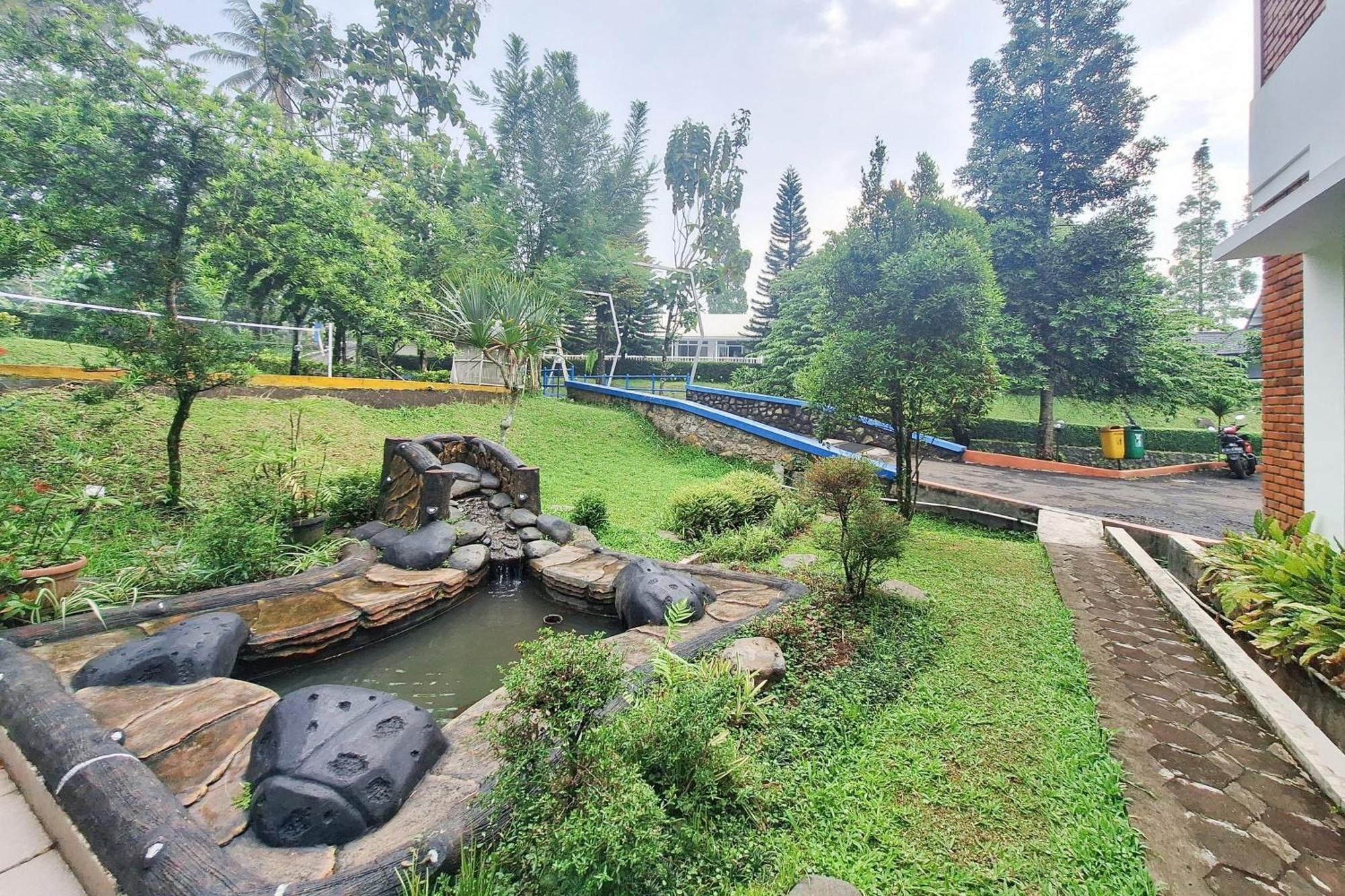 Reddoorz Resort At Tridaya Cisarua Puncak Bagian luar foto